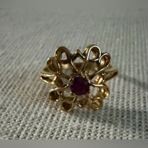 Vintage Avon Gold Floral Ring with Ruby Center